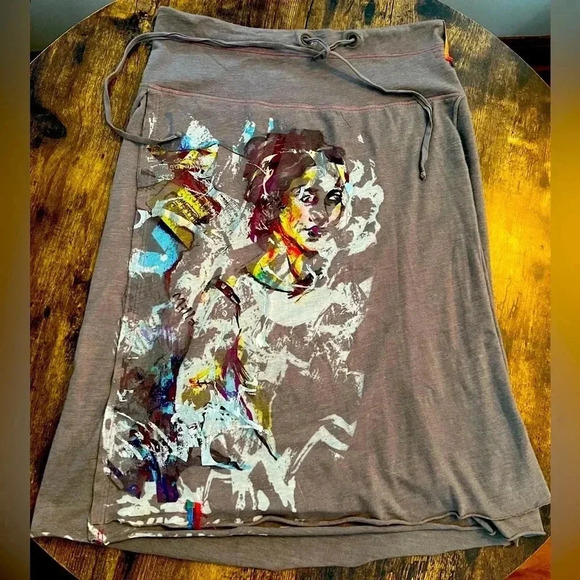 M Line Artwear by Milla | ladies hand painted skirt. Size: S. - Picture 1 of 16